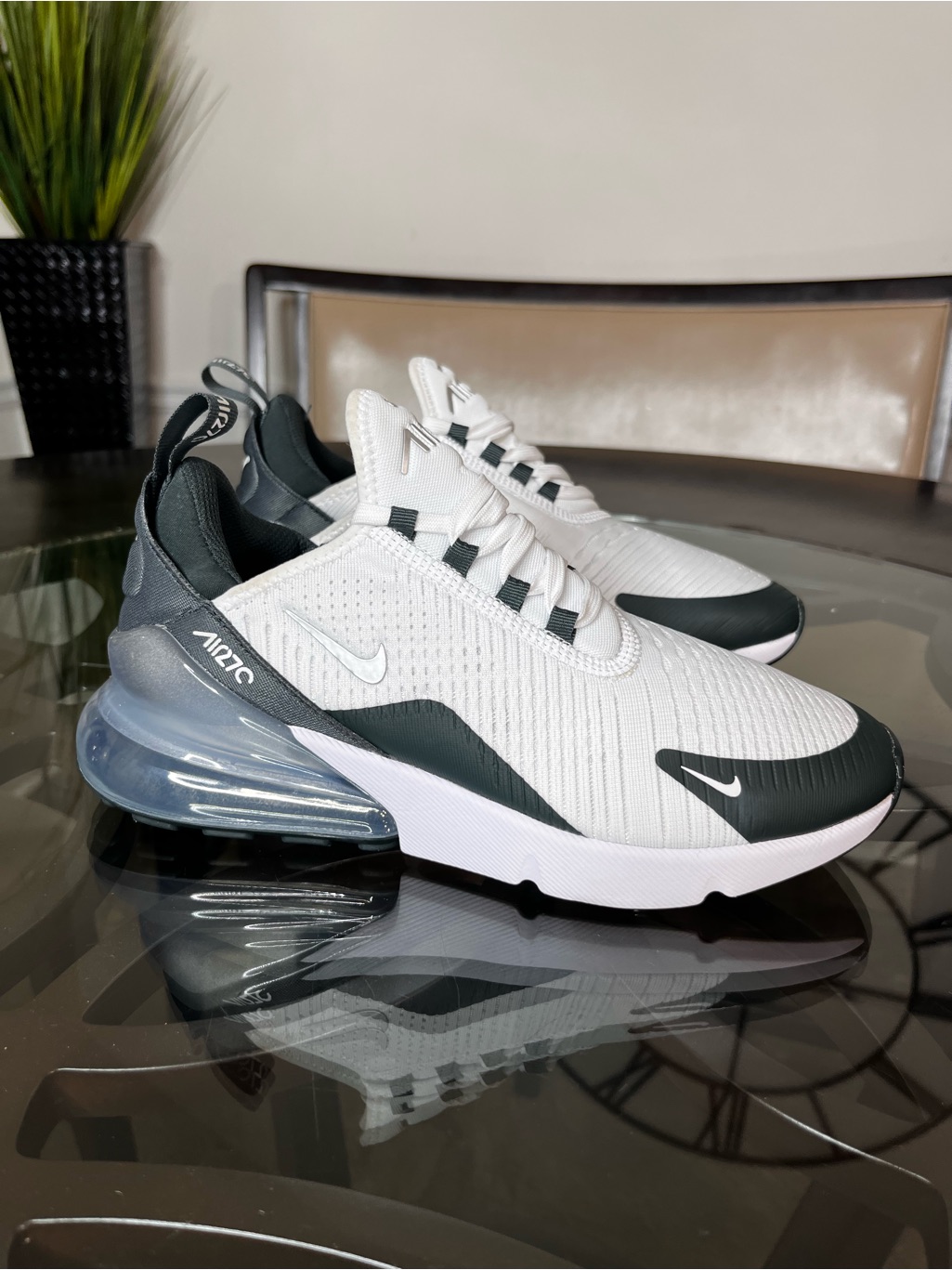 Nike Air Max 270 White Seaweed Silver Womens Size 9 Brand New